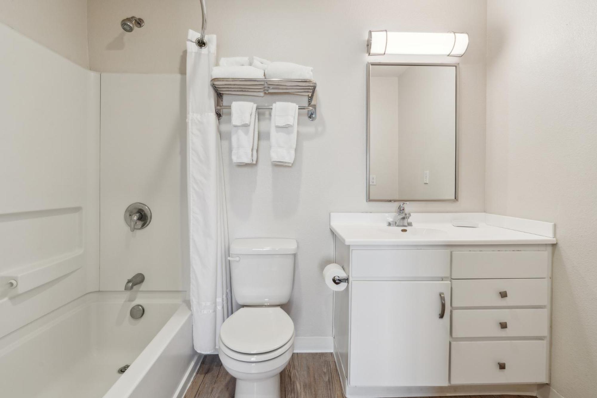 Simplicity At The Rim 1404 I Comfy 2 Bed 2 Bath *