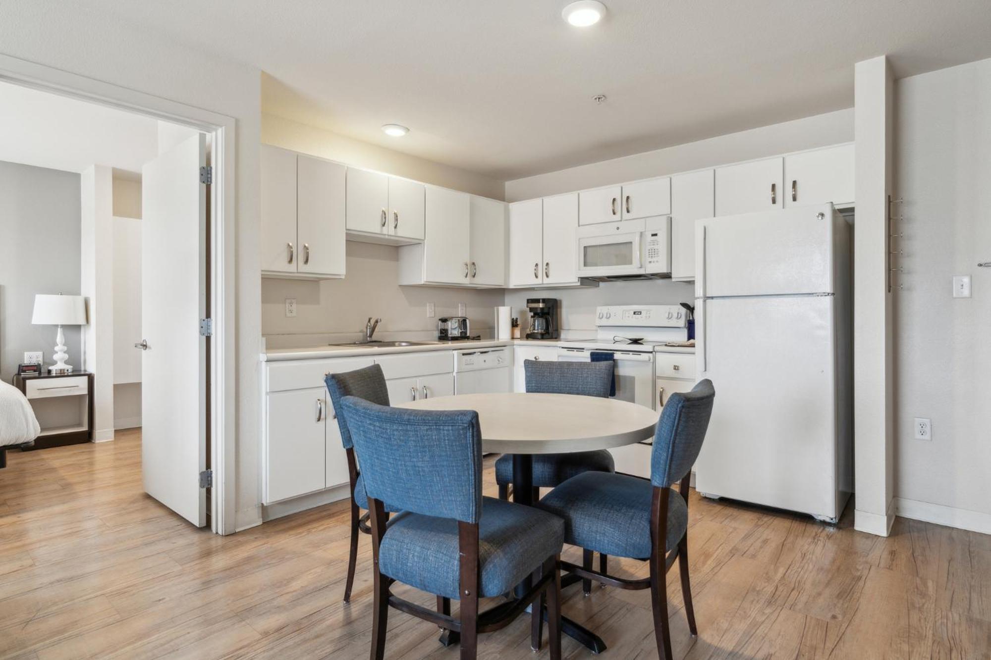 Simplicity At The Rim 1404 I Comfy 2 Bed 2 Bath *
